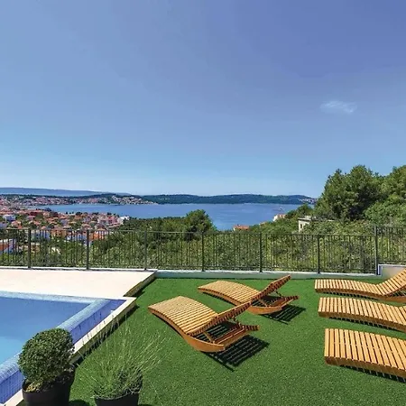 Goldy Trogir